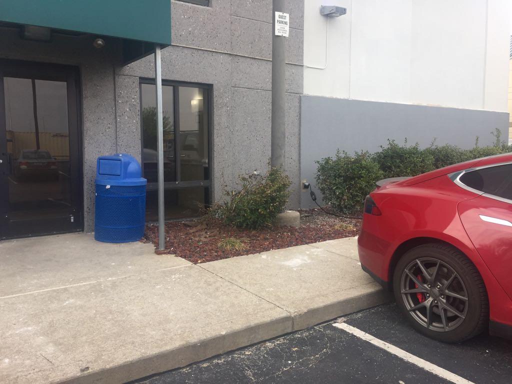 Holiday Inn Express Louisville, KY EV Station