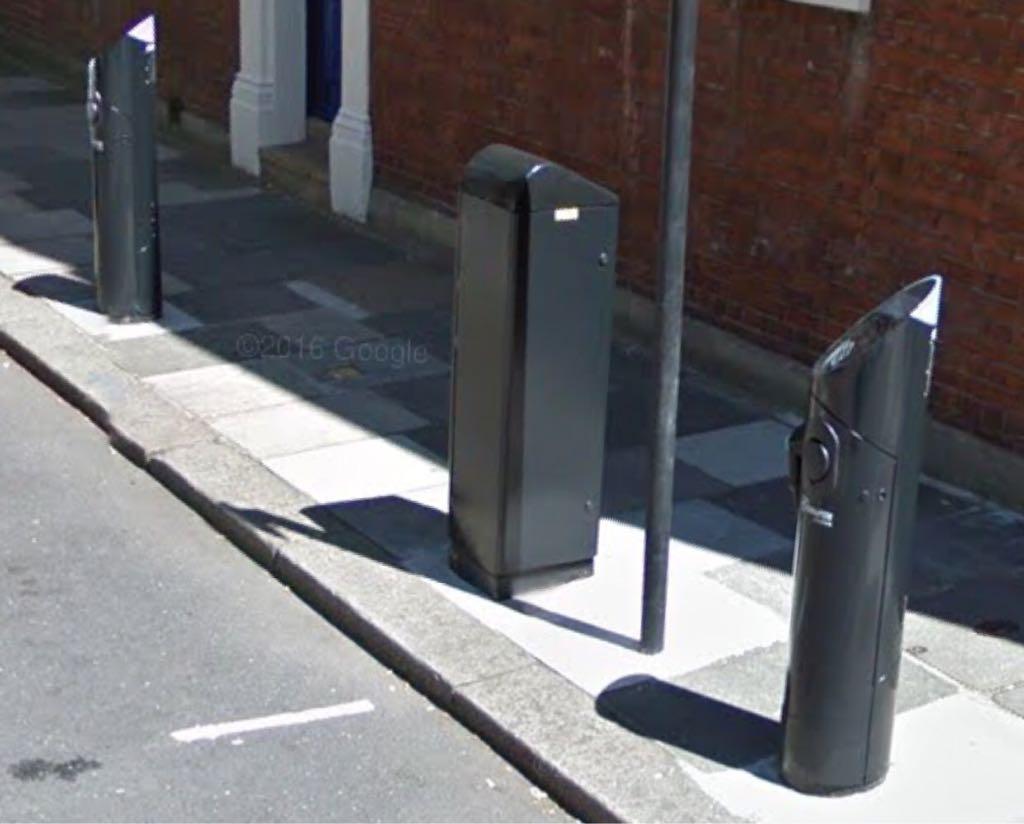 Wolverton Gardens Parking/Charging London, England EV Station