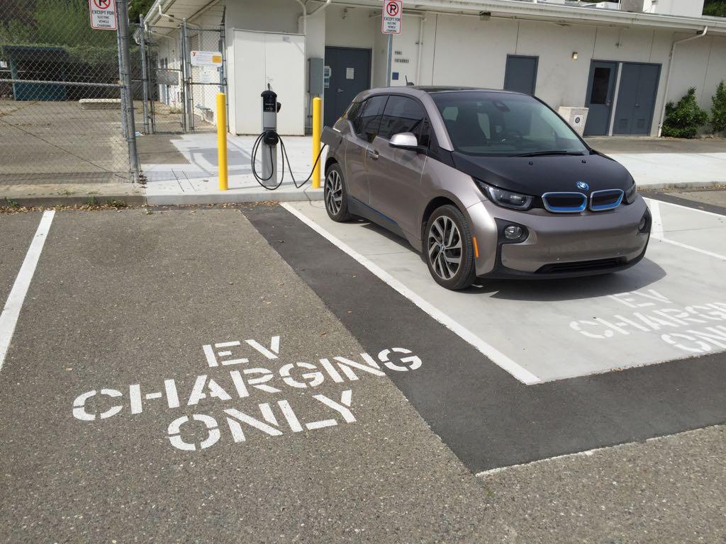 YMCA Cloverdale, CA EV Station
