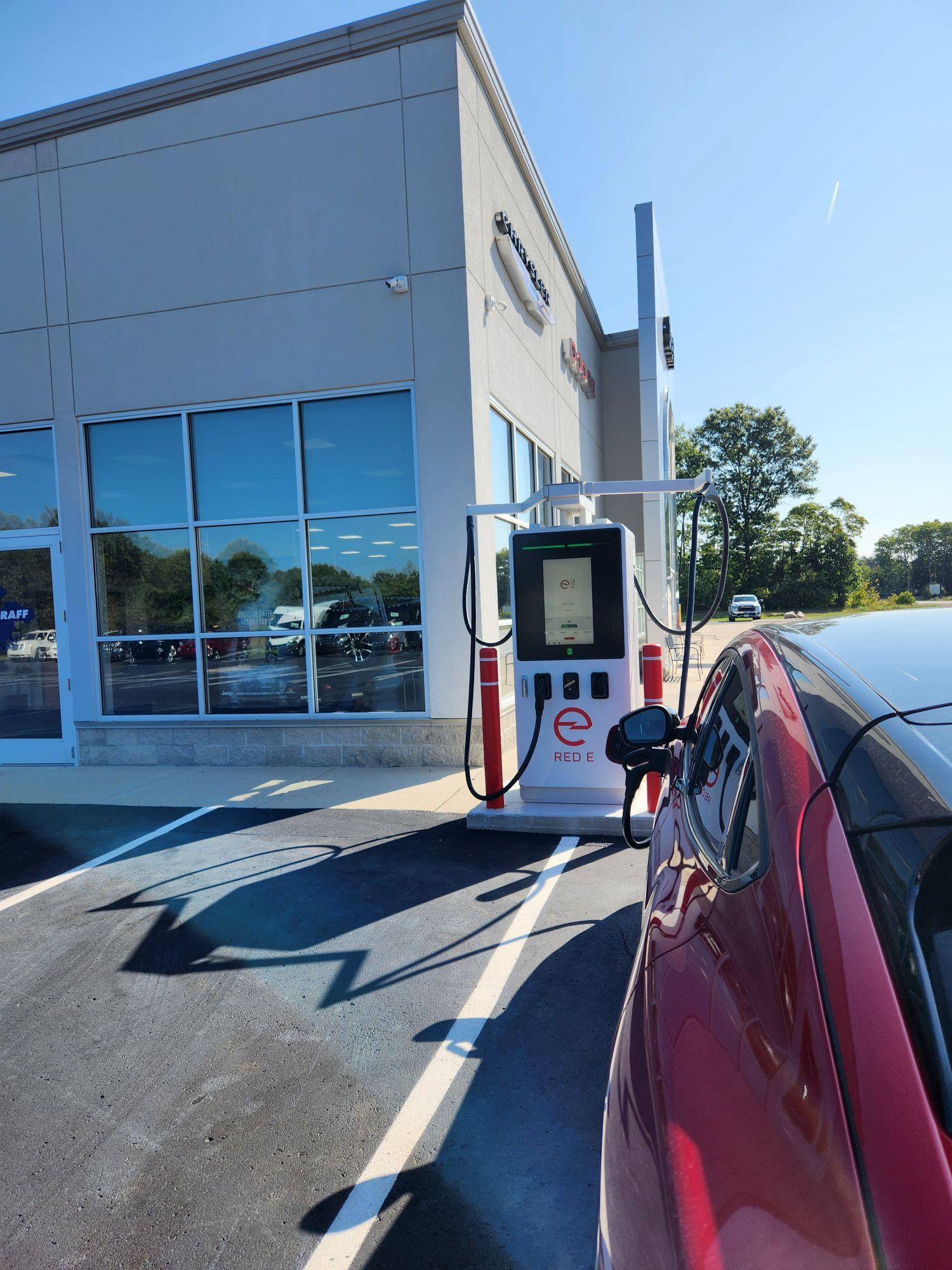 Graff Chrysler Dodge Jeep Ram of Rockford | Rockford, MI | EV Station