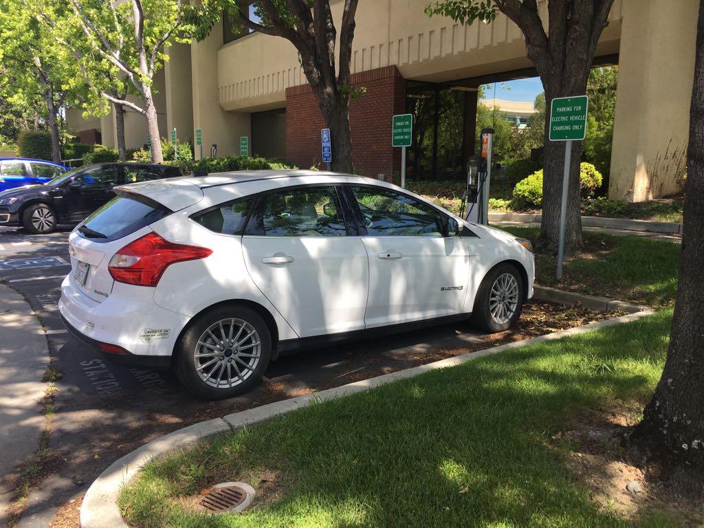Cypress Semiconductor San Jose, CA EV Station