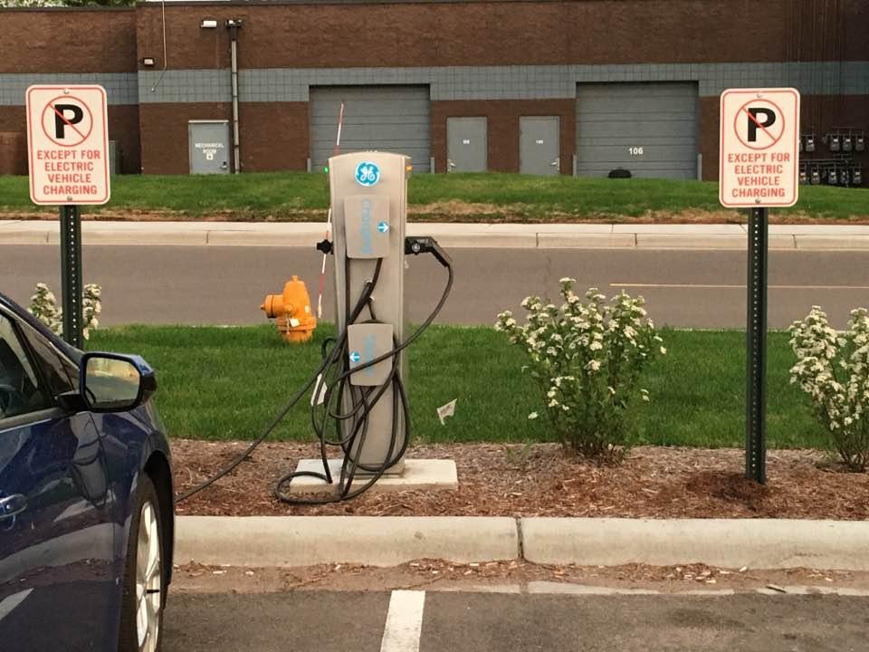 goodwill-plymouth-mn-ev-station
