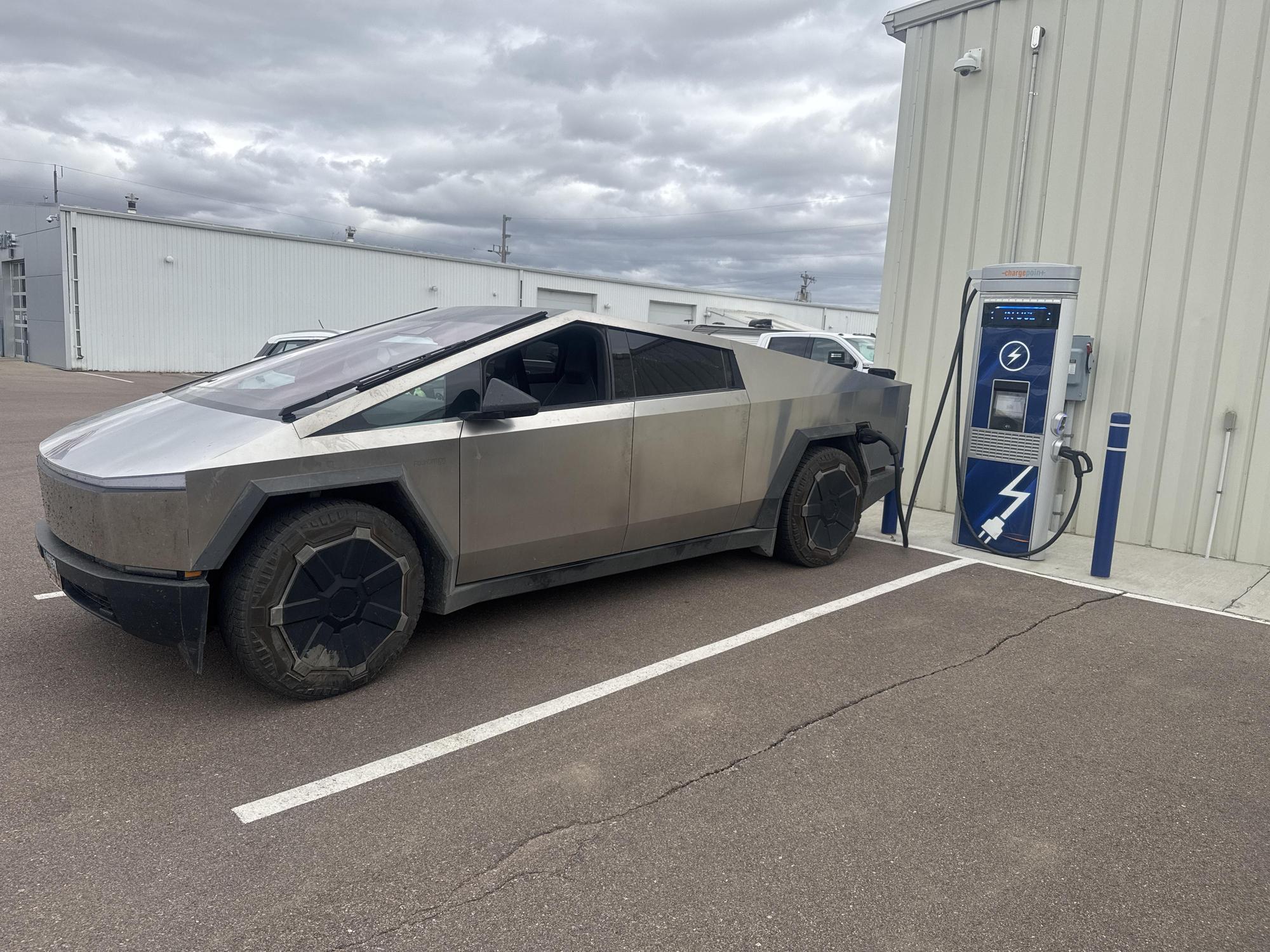 Prostrollo Chevrolet | Huron, SD | EV Station