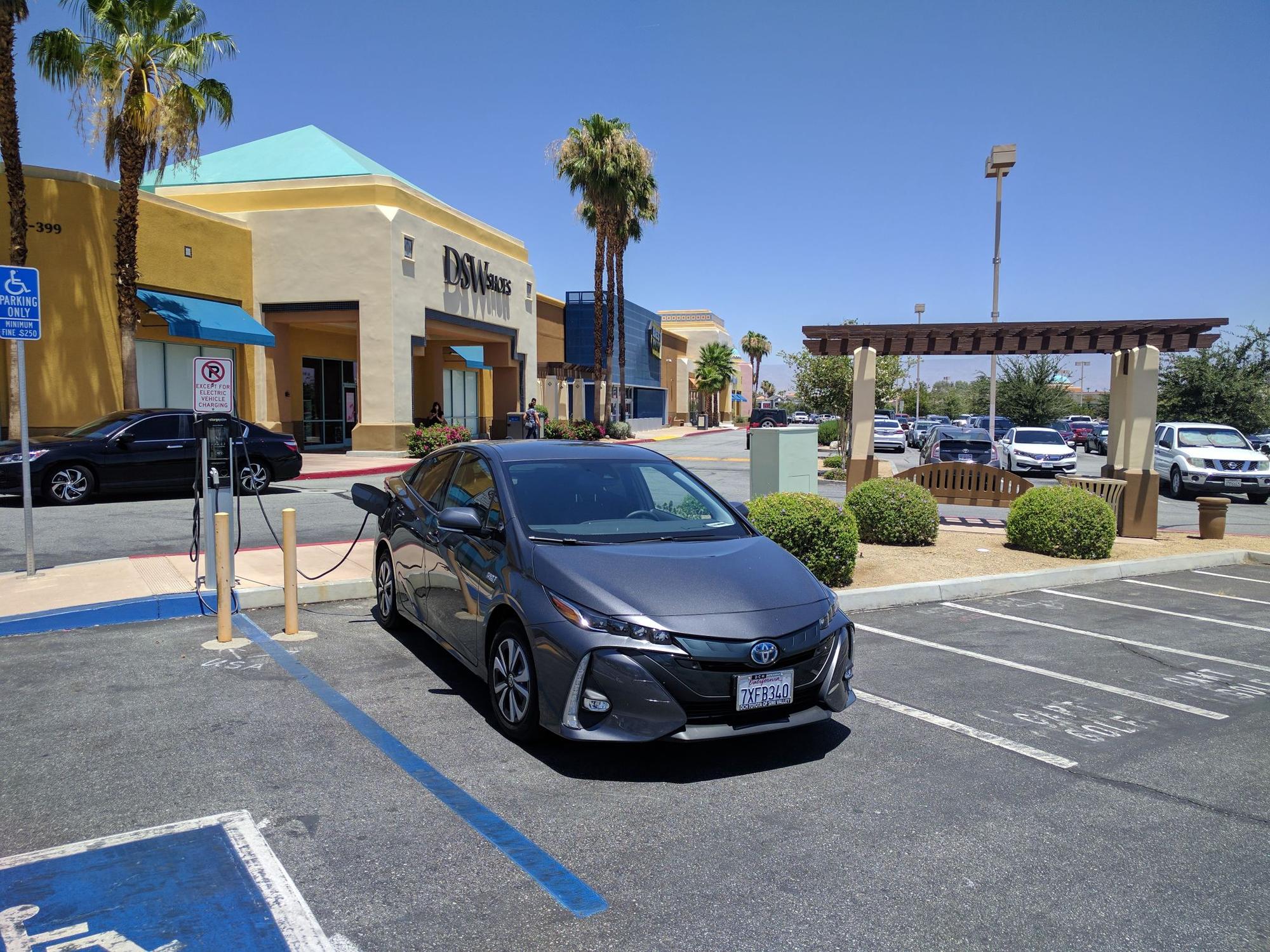 Desert Crossing Shopping Center DSW Shoes Palm Desert, CA EV Station