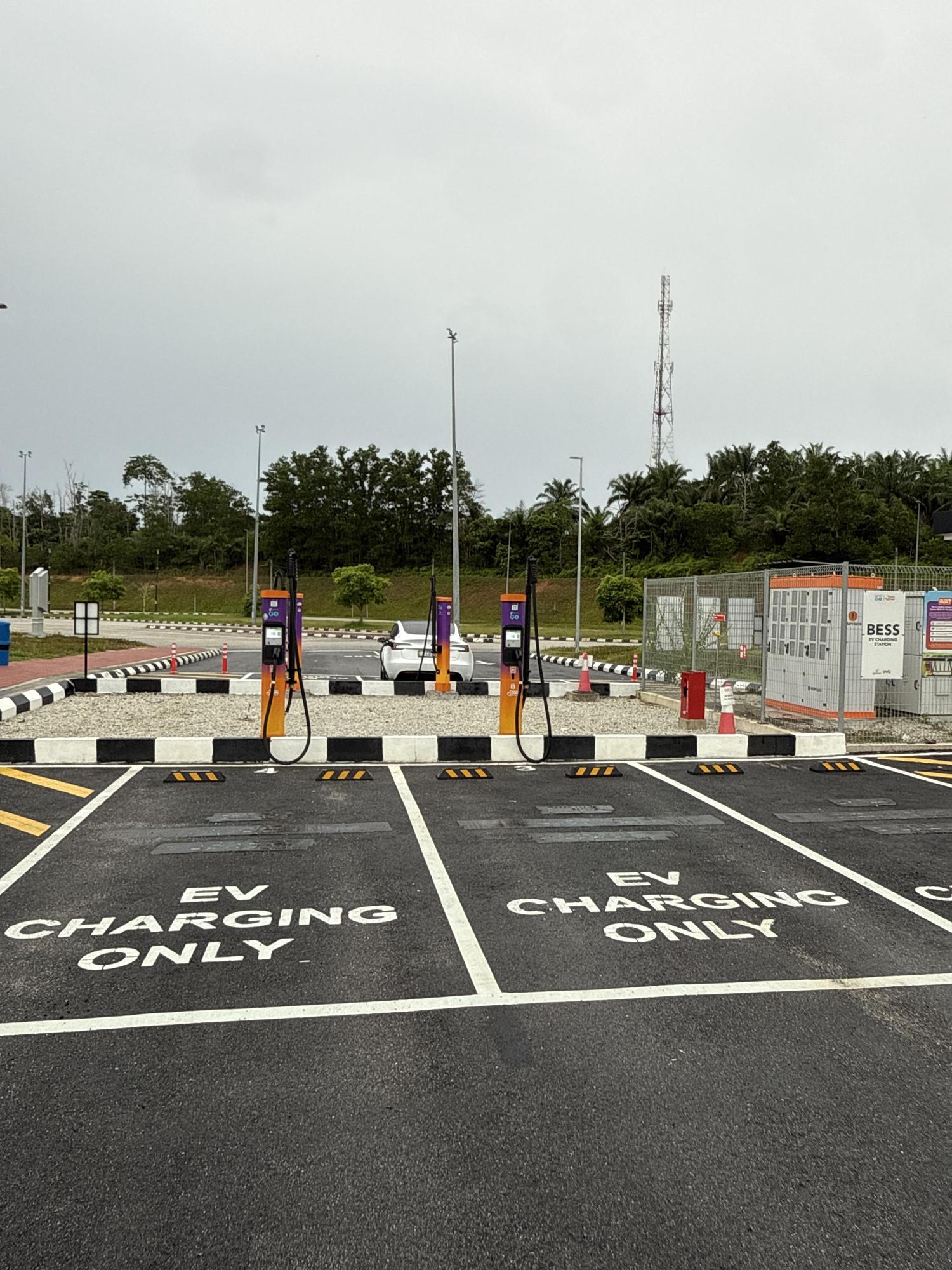 Gentari | R&R Perasing both bounds (150kW DC) | Chukai, Terengganu | EV ...