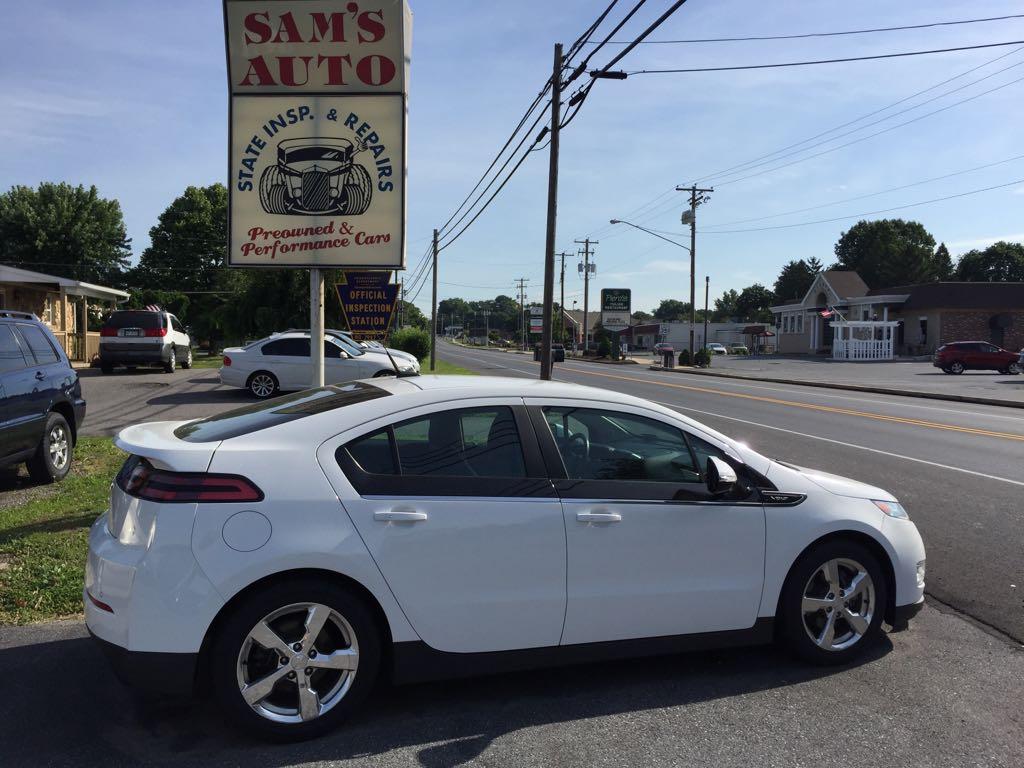 Sam's Auto Sales & Service Akron, PA EV Station