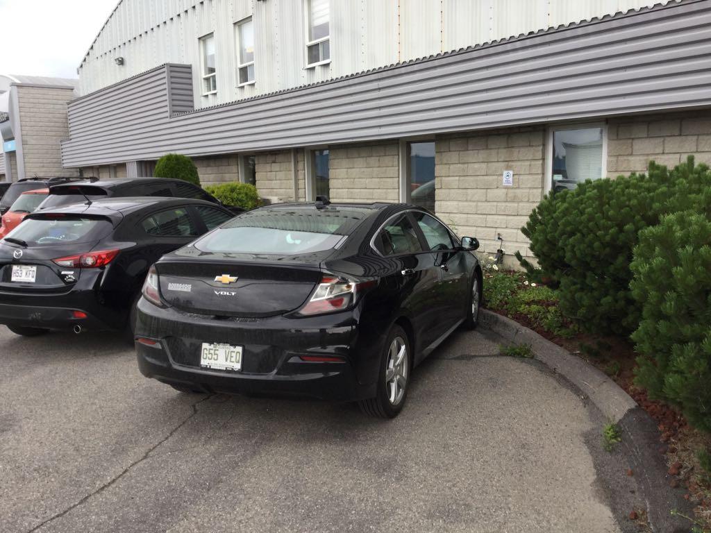 Groupe Meloche inc. SalaberrydeValleyfield, QC EV Station