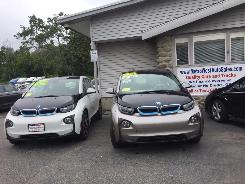 MetroWest Auto Sales Worcester, MA EV Station