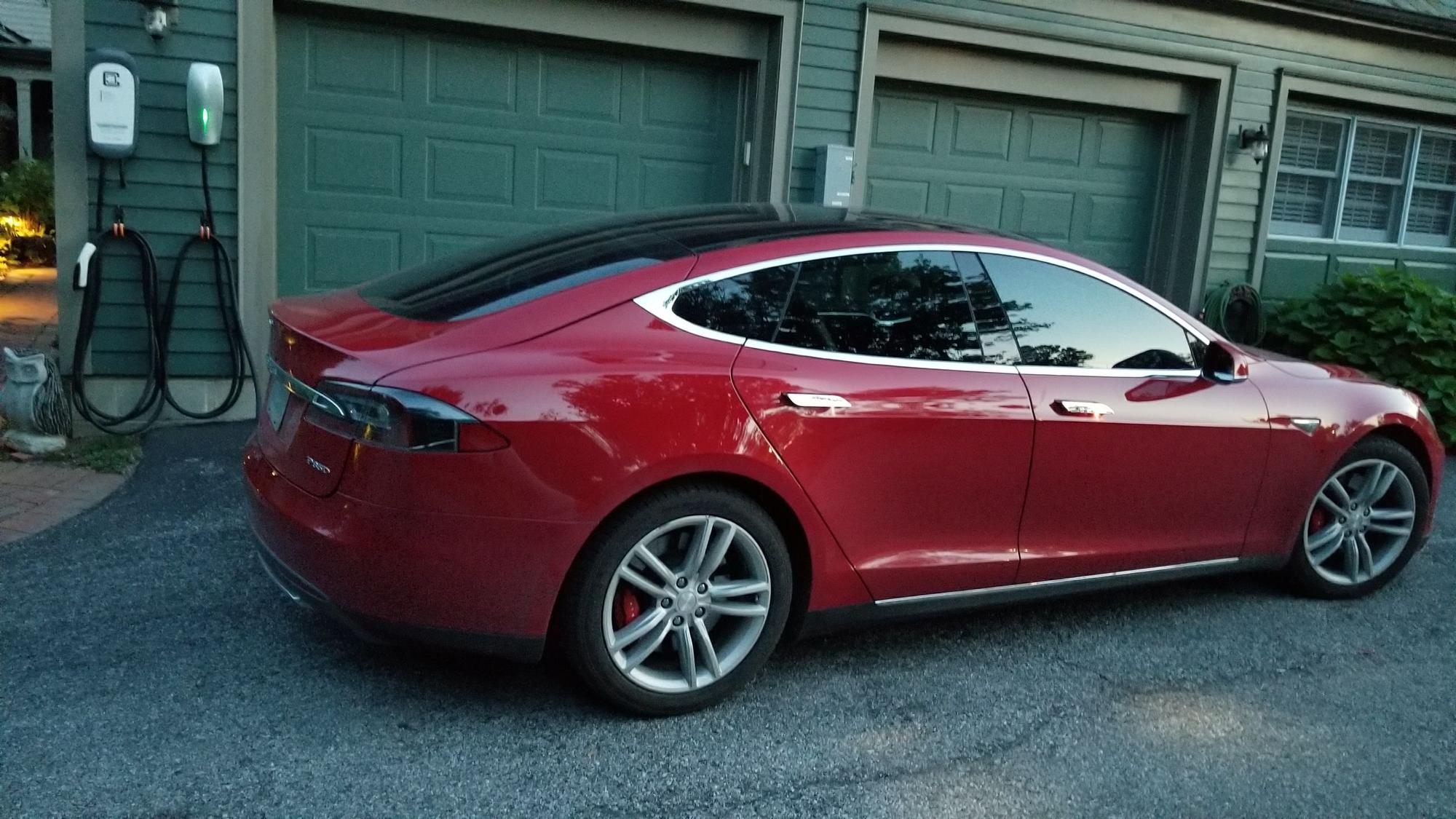 The Timbrook Guesthouse Columbus, OH EV Station