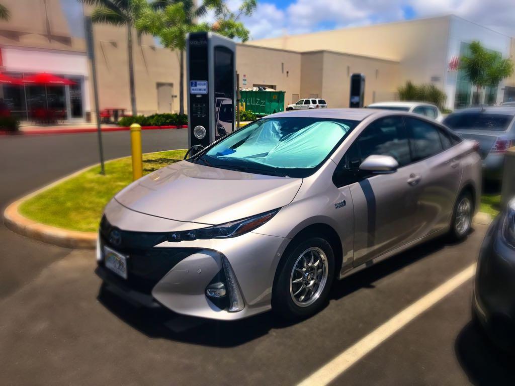 Ka Makana Ali'i Five Guys Kapolei, HI EV Station