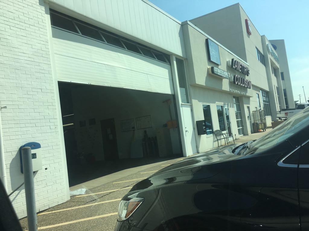 New Brighton Ford New Brighton, MN EV Station