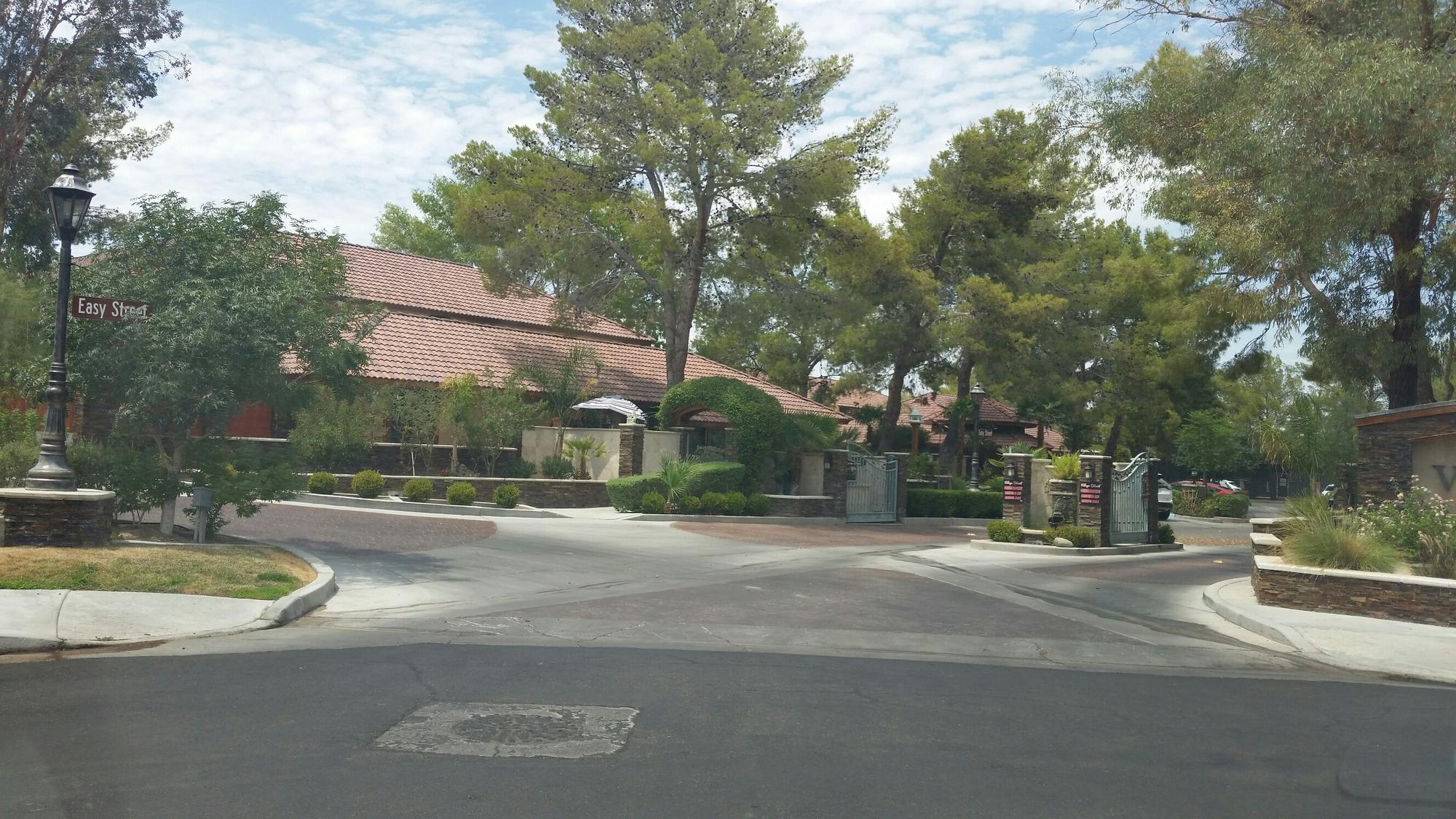 Village Retreat Ridgecrest, CA EV Station
