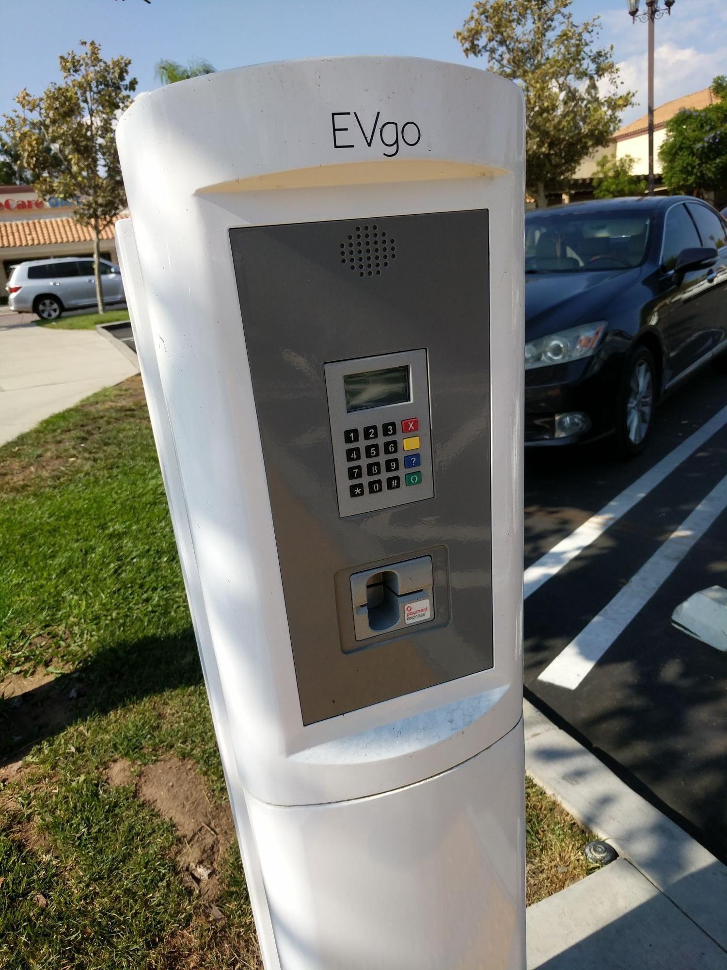 San Dimas Plaza Shopping Center San Dimas, CA EV Station