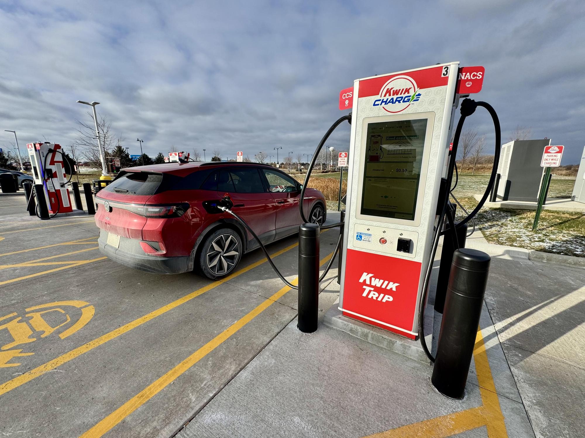 Kwik Charge - Kwik Trip #1130 Mount Horeb | Mt Horeb, WI | EV Station