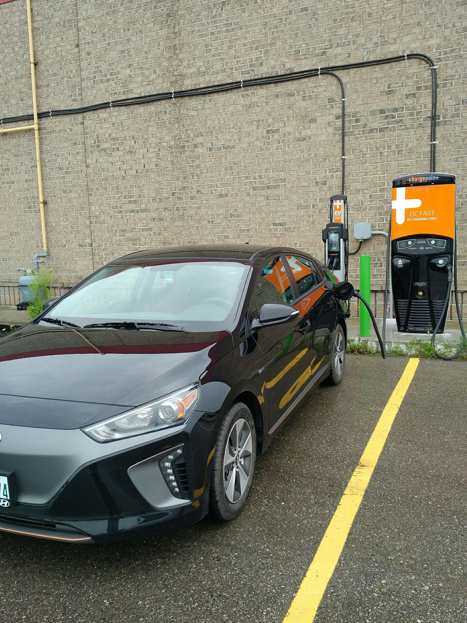 Drumbo Truck Stop / Shell Gas Station Drumbo, ON EV Station