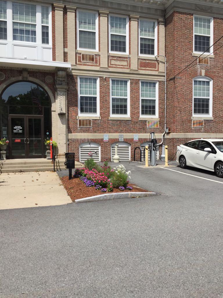 Chelmsford City Hall Chelmsford, MA EV Station