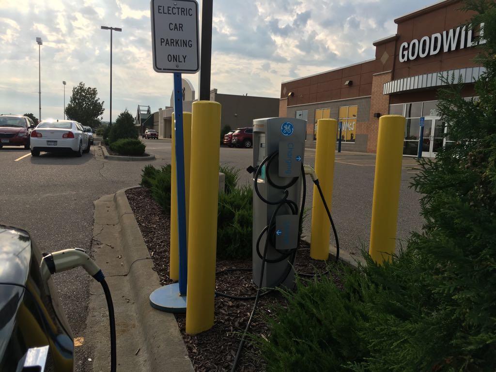 goodwill-mankato-mn-ev-station
