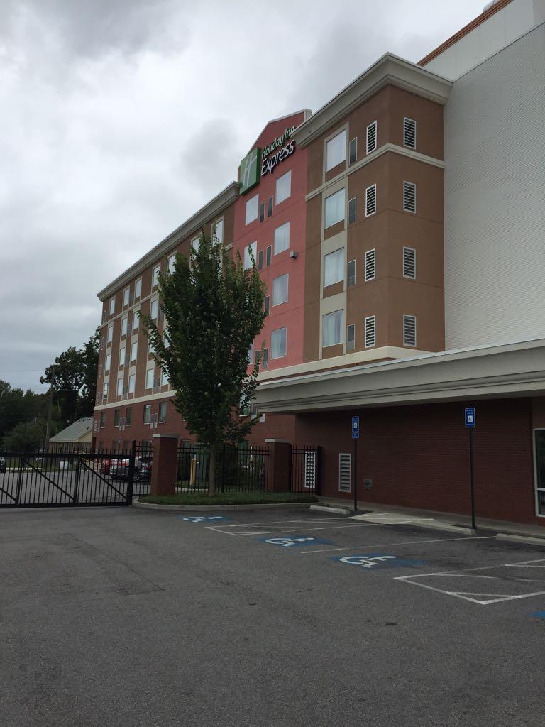 Holiday Inn Express Augusta Downtown Augusta, GA EV Station