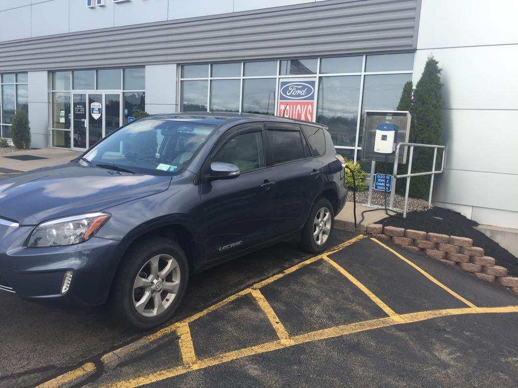 West Herr Ford ster, NY EV Station
