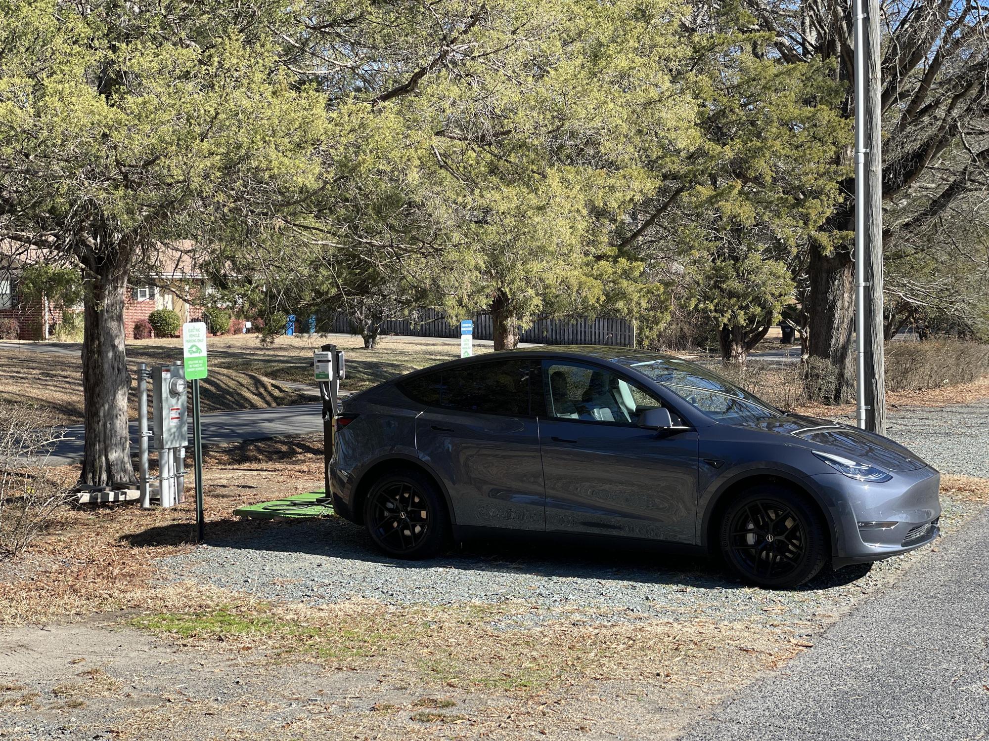 Hillandale Golf Course (1) | Durham, NC | EV Station