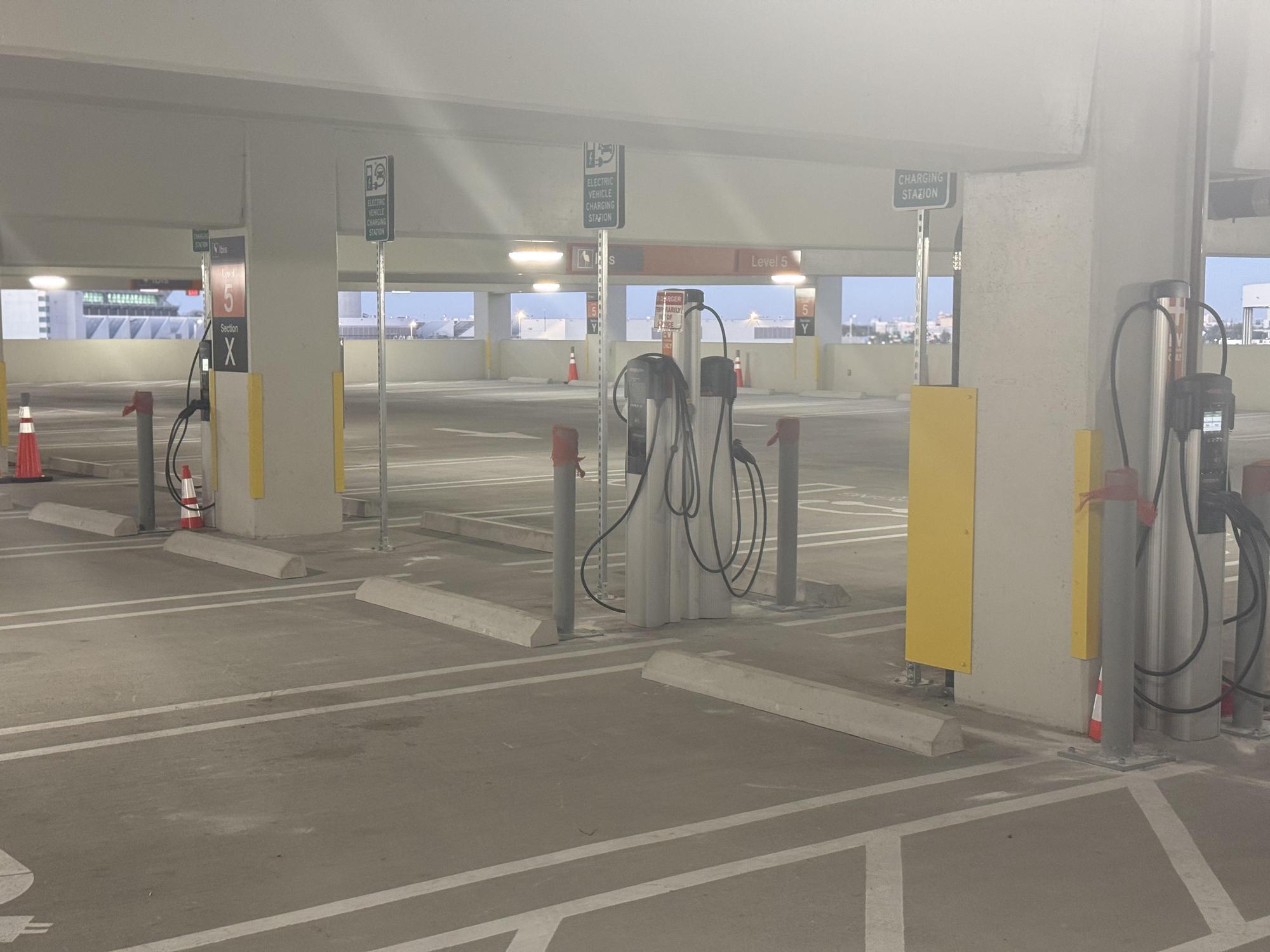 Miami International Airport - Ibis Garage | Miami, FL | EV Station