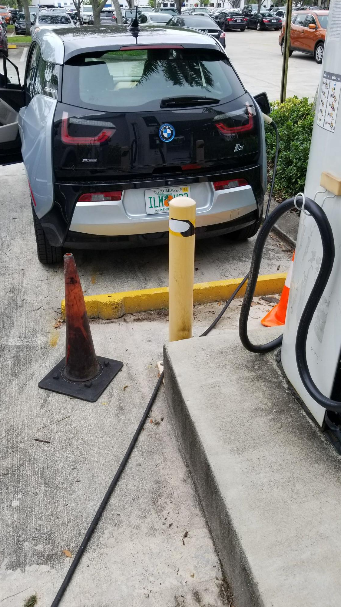 AutoNation Nissan Pembroke Pines Pembroke Pines, FL EV Station