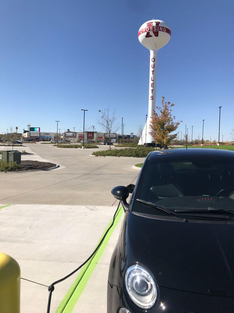 Nebraska Crossing Outlets Gretna, NE EV Station