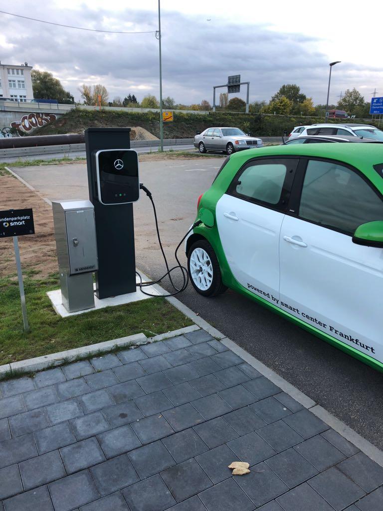 MercedesBenz Parkplatz Frankfurt am Main, HE EV Station