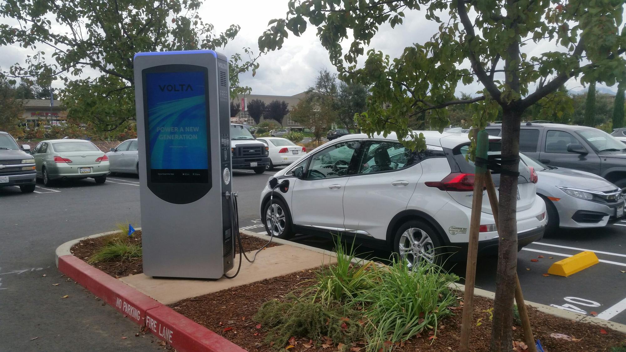 The Streets of Brentwood Sprouts Farmers Market Brentwood, CA EV