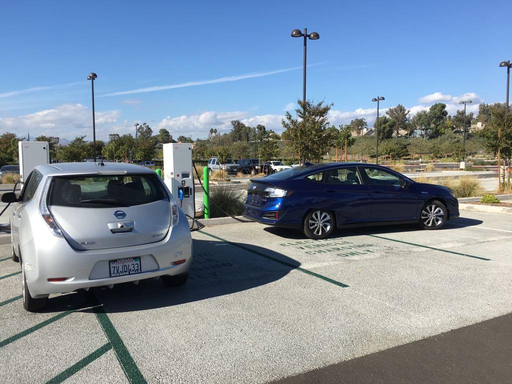 Bridgeport Marketplace Santa Clarita, CA EV Station