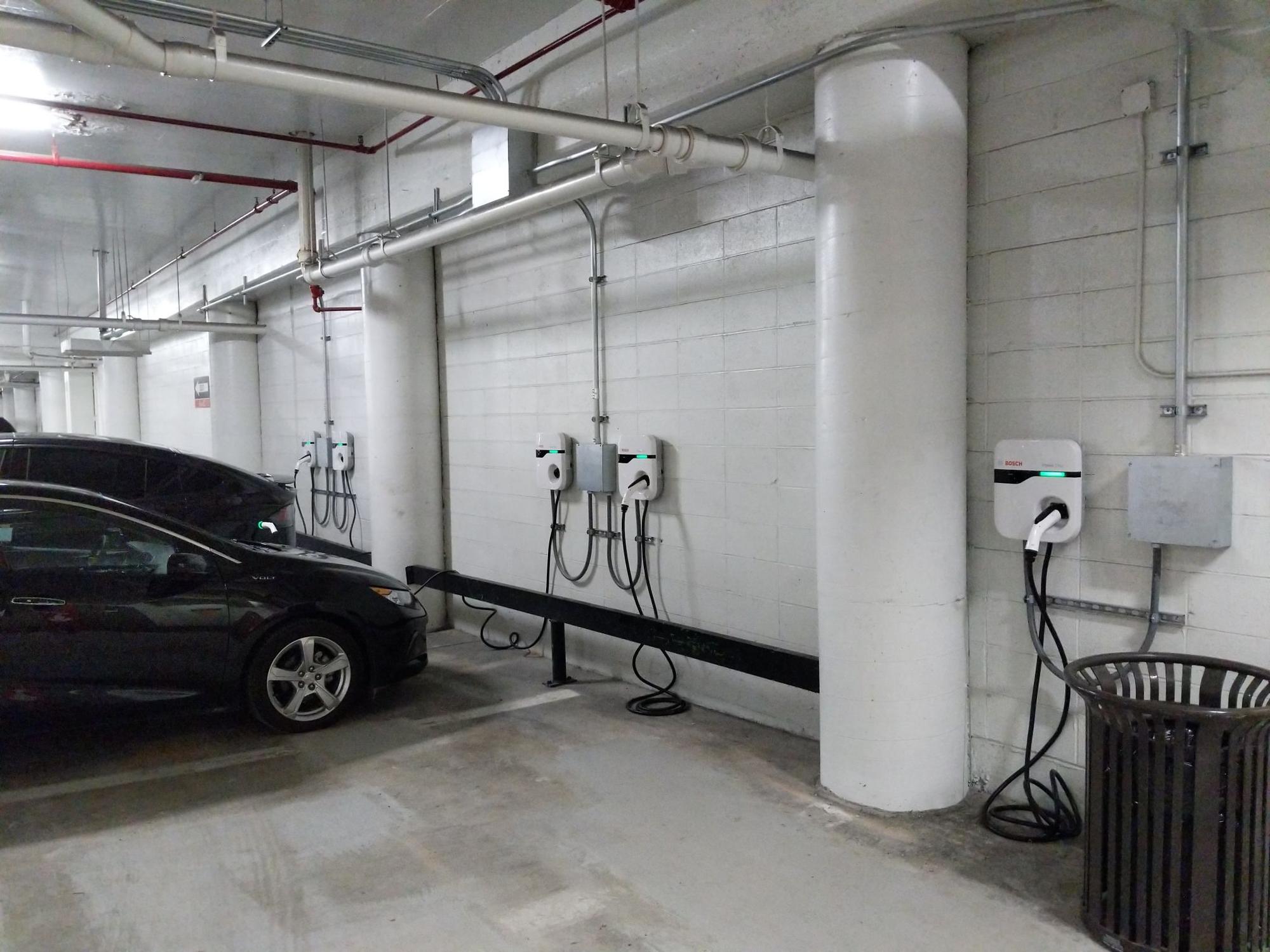 Crystal City Shops Permit Parking Arlington, VA EV Station