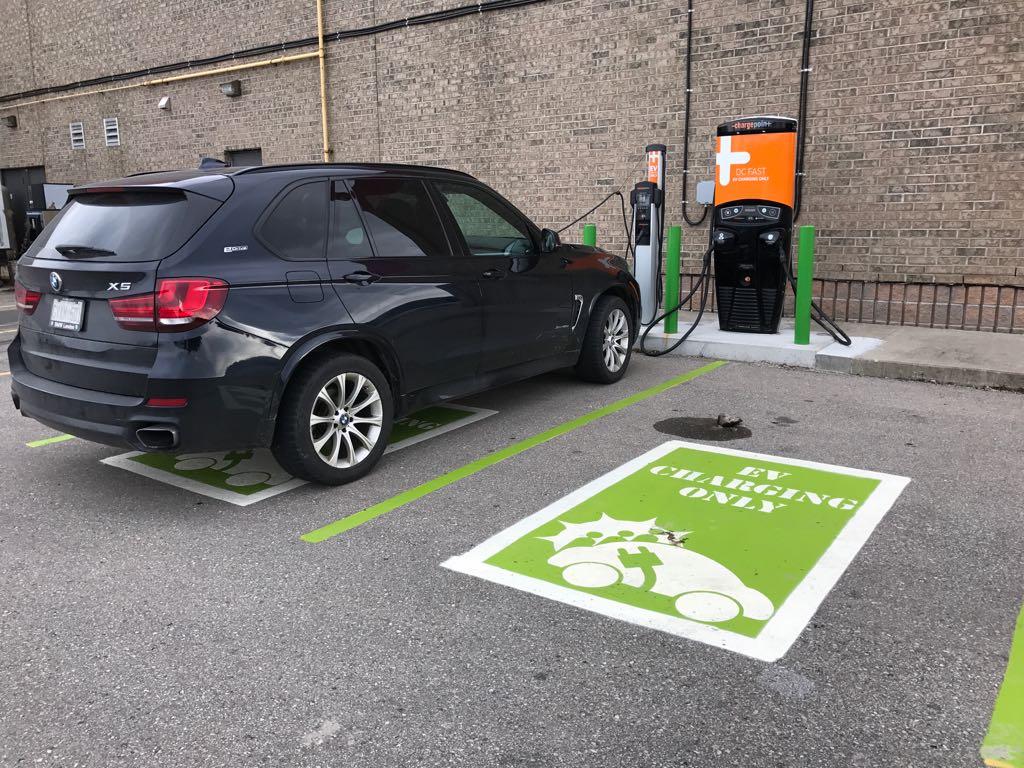 Drumbo Truck Stop / Shell Gas Station Drumbo, ON EV Station