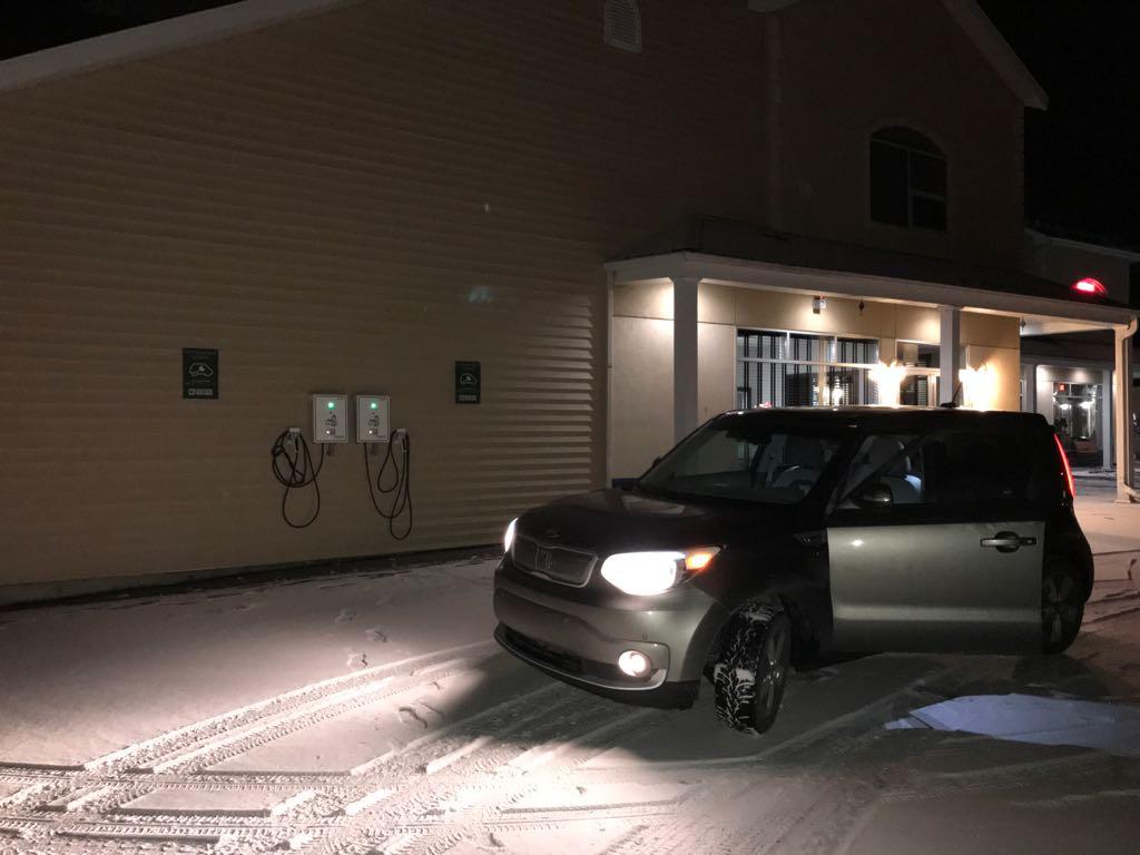 Groupe Richer Les Coteaux, QC EV Station