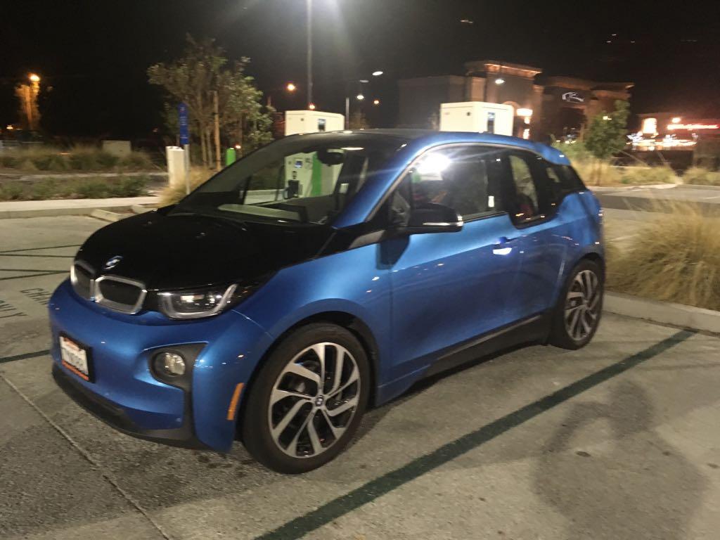Bridgeport Marketplace Santa Clarita, CA EV Station
