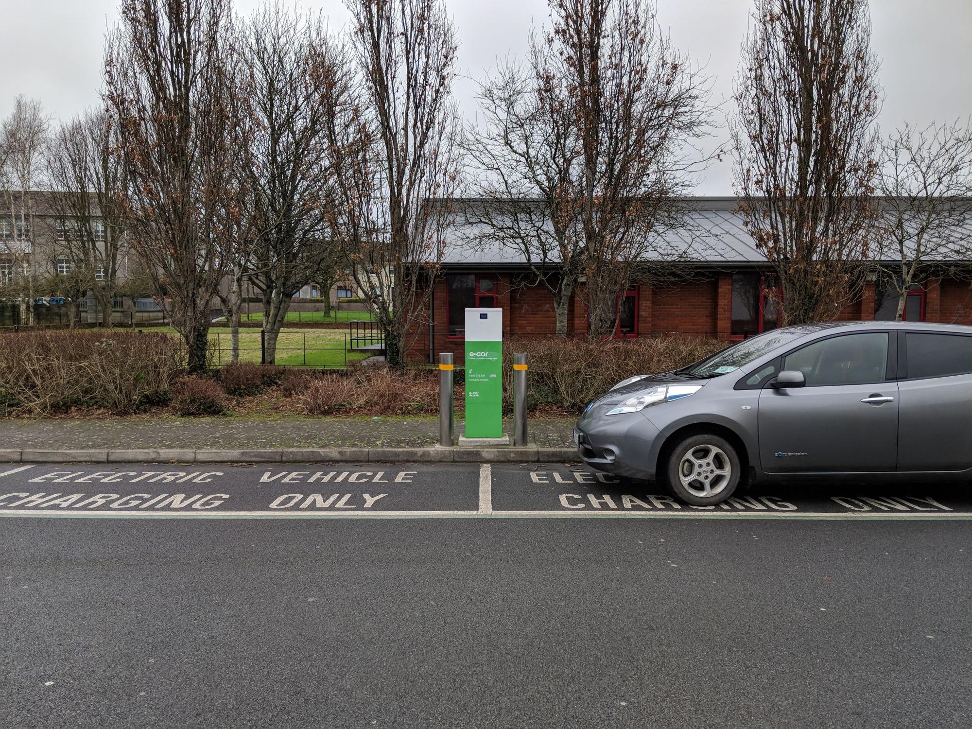 Courthouse Car Park CarrickonSuir, TA EV Station