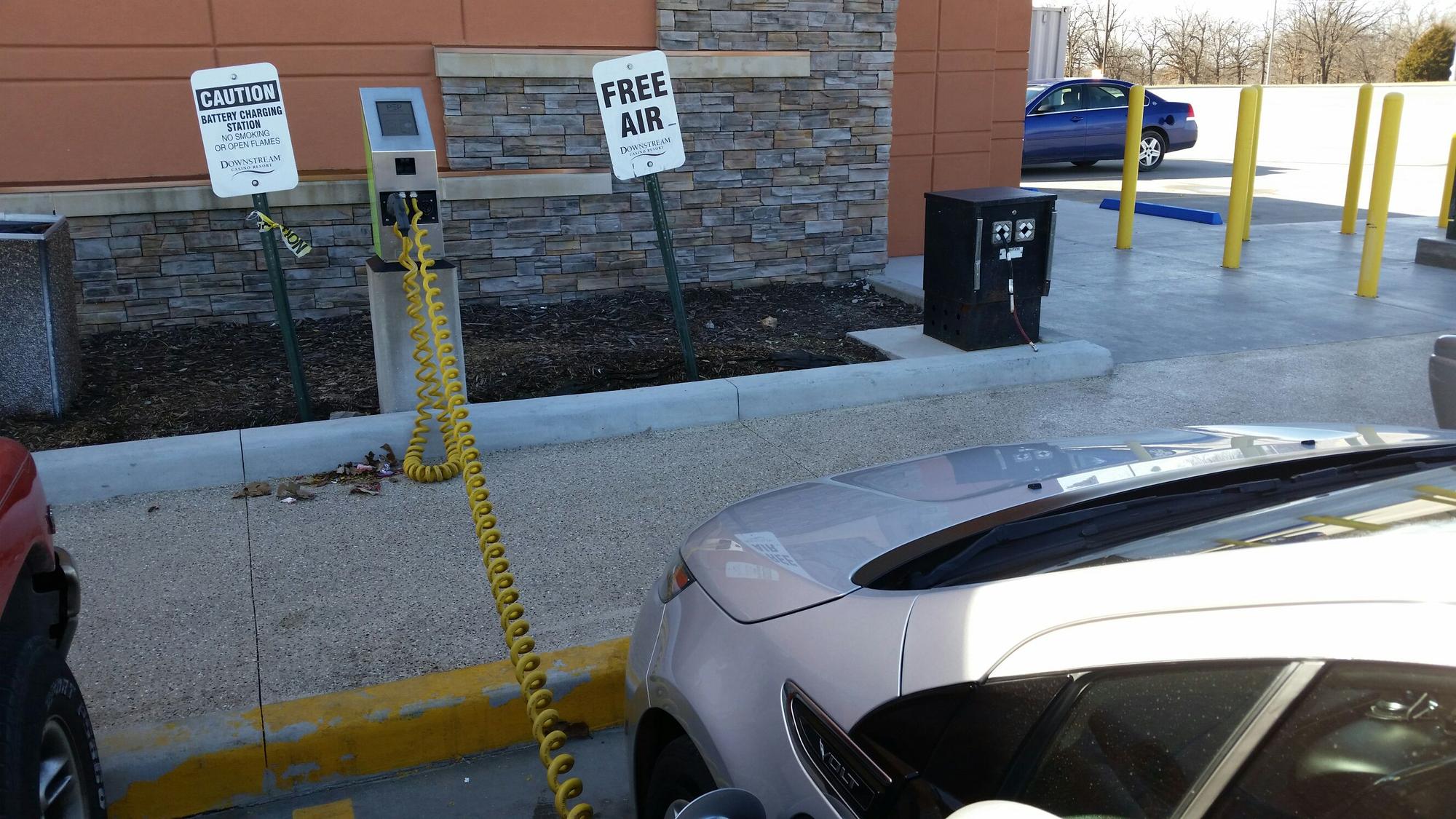Q Store Joplin, MO EV Station