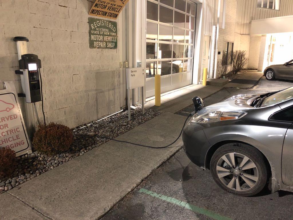 BMW of the Hudson Valley (1) Poughkeepsie, NY EV Station