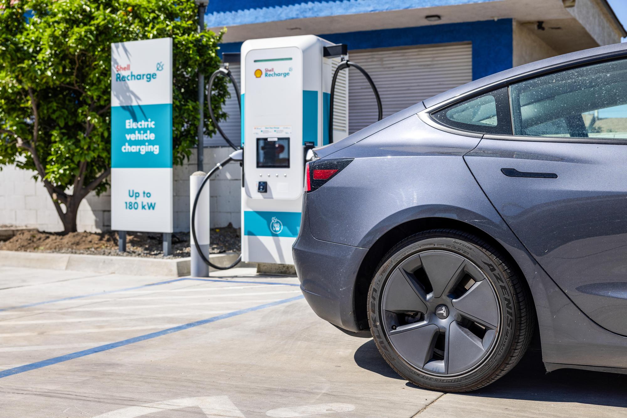 Combo Shell Shell 1108 W Highland Ave | San Bernardino, CA | EV Station