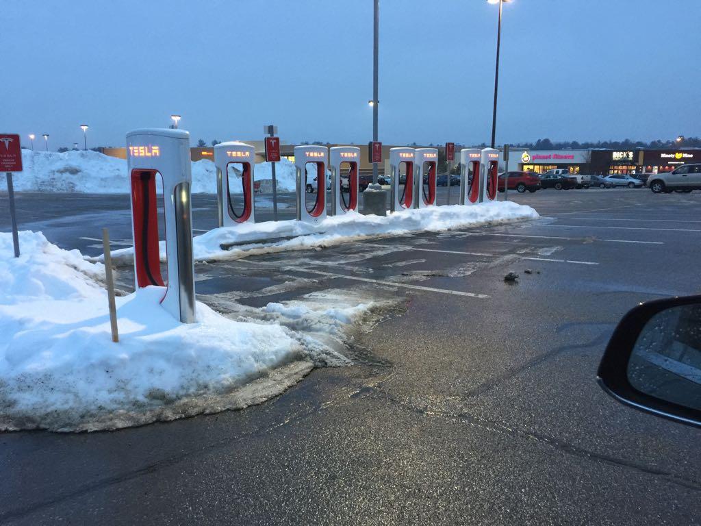 Aviation Mall Queensbury, NY EV Station