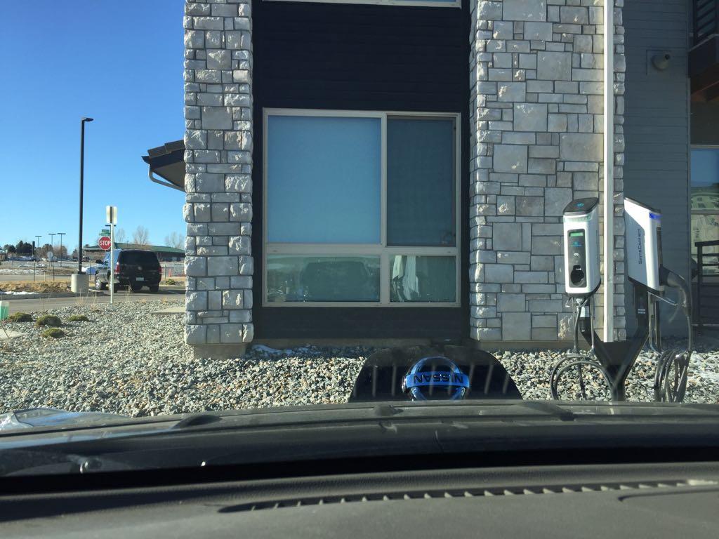 Solana Lucent Station Apartments | Highlands Ranch, CO | EV Station