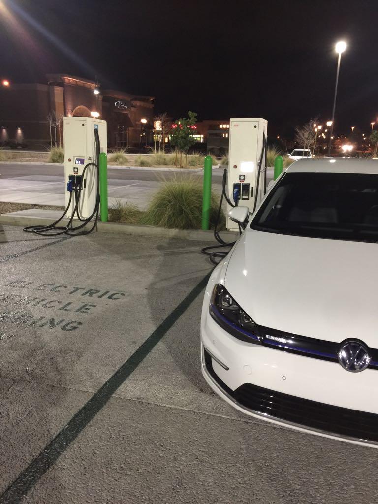 Bridgeport Marketplace Santa Clarita, CA EV Station