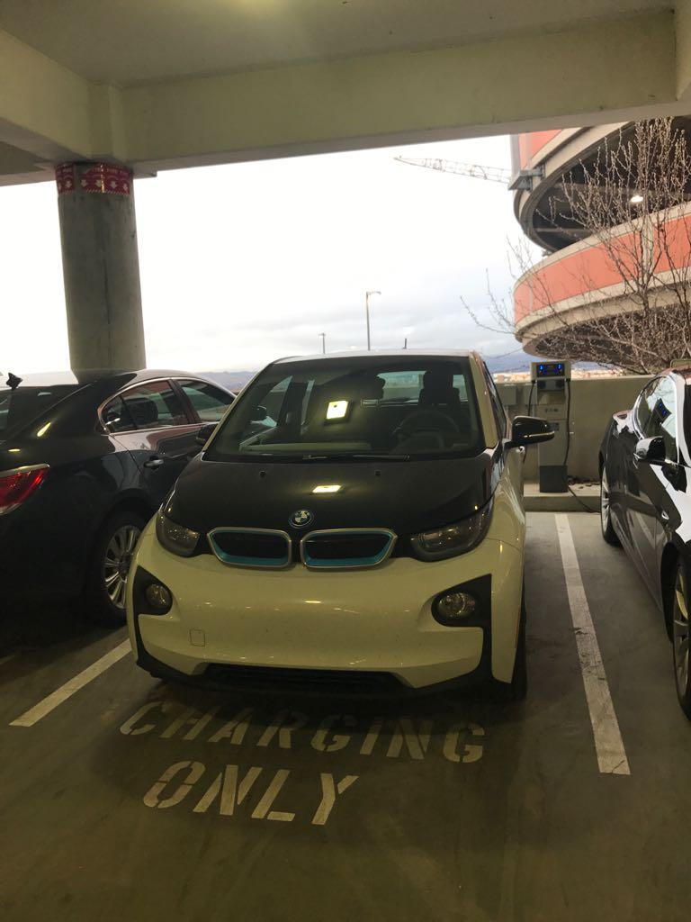 boise-airport-long-term-parking-boise-id-ev-station