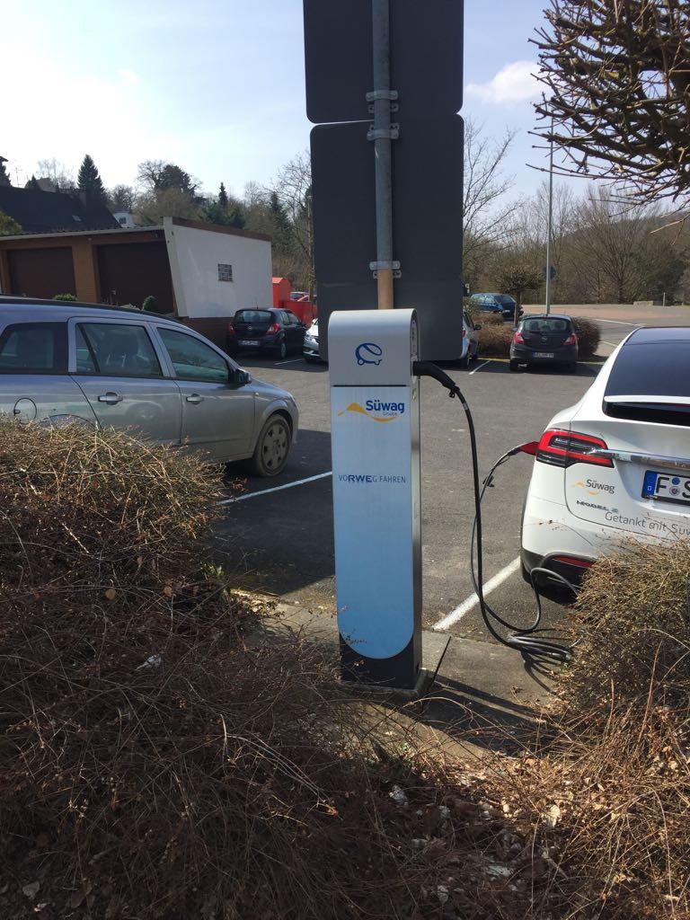 Compleo Charging Technologies GmbH Runkel, HE EV Station