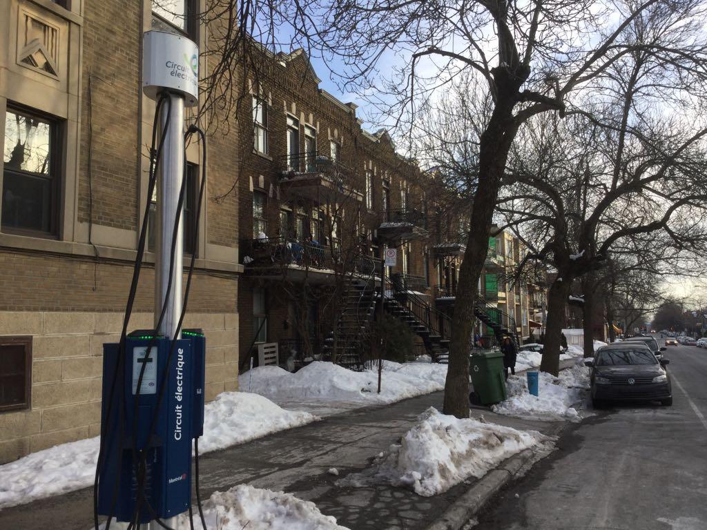 Avenue Stationnement / Chargement Montréal, QC EV Station