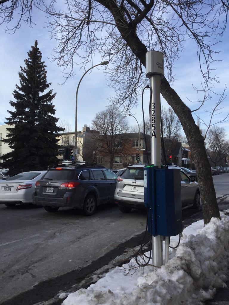 Avenue Stationnement / Chargement Montréal, QC EV Station