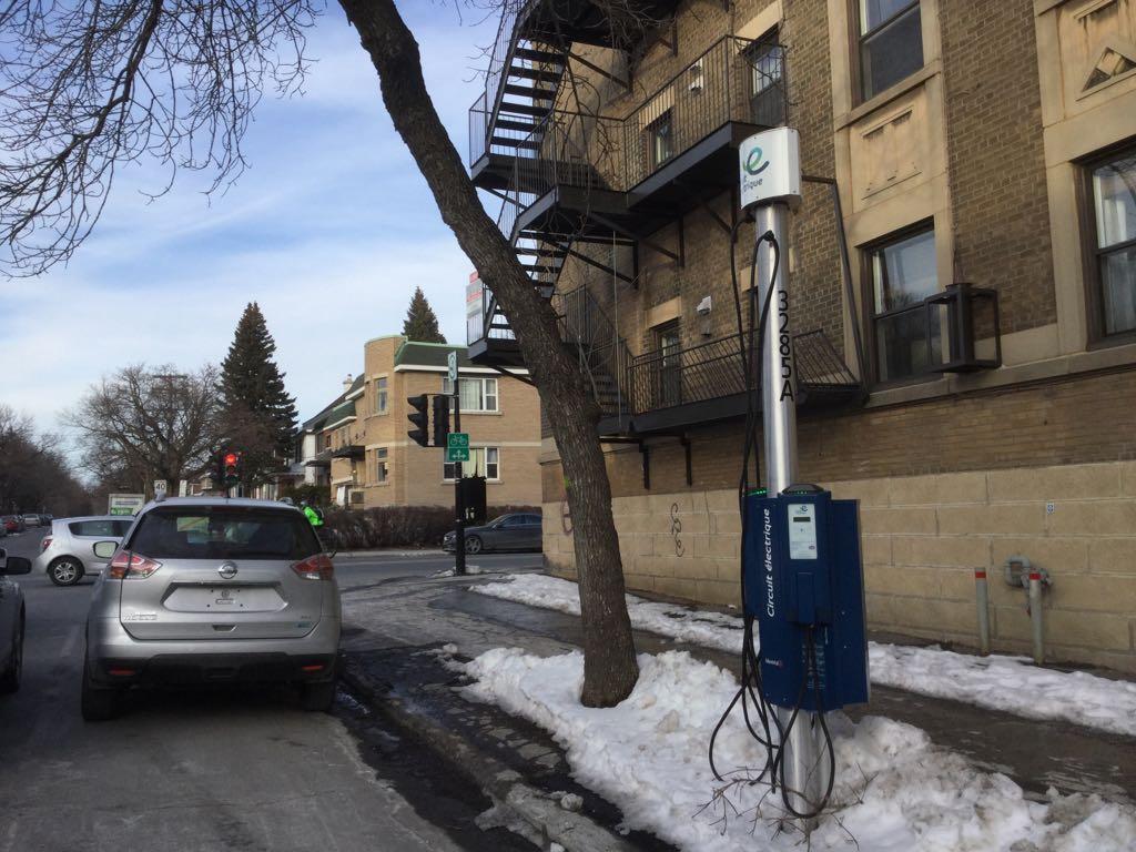 Avenue Stationnement / Chargement Montréal, QC EV Station