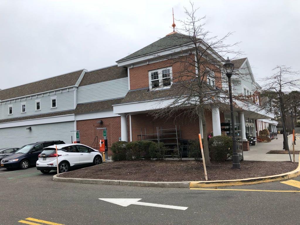 Food Center Stop & Shop Hampton Bays, NY EV Station