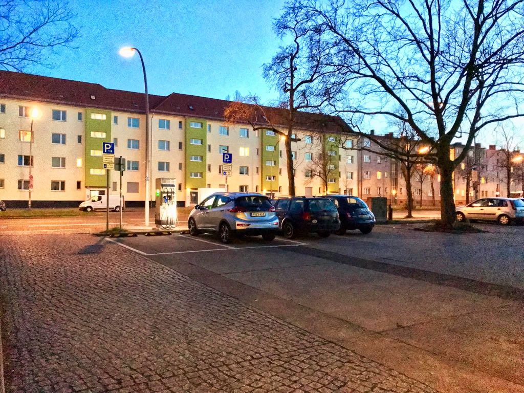 Spandauer Damm Parkplatz Berlin BE EV Station