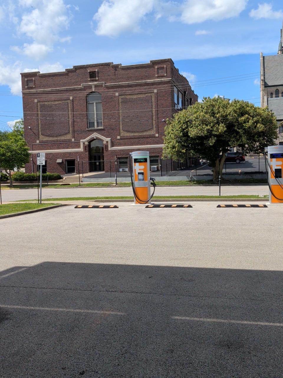Decatur Civic Center | Decatur, IL | EV Station