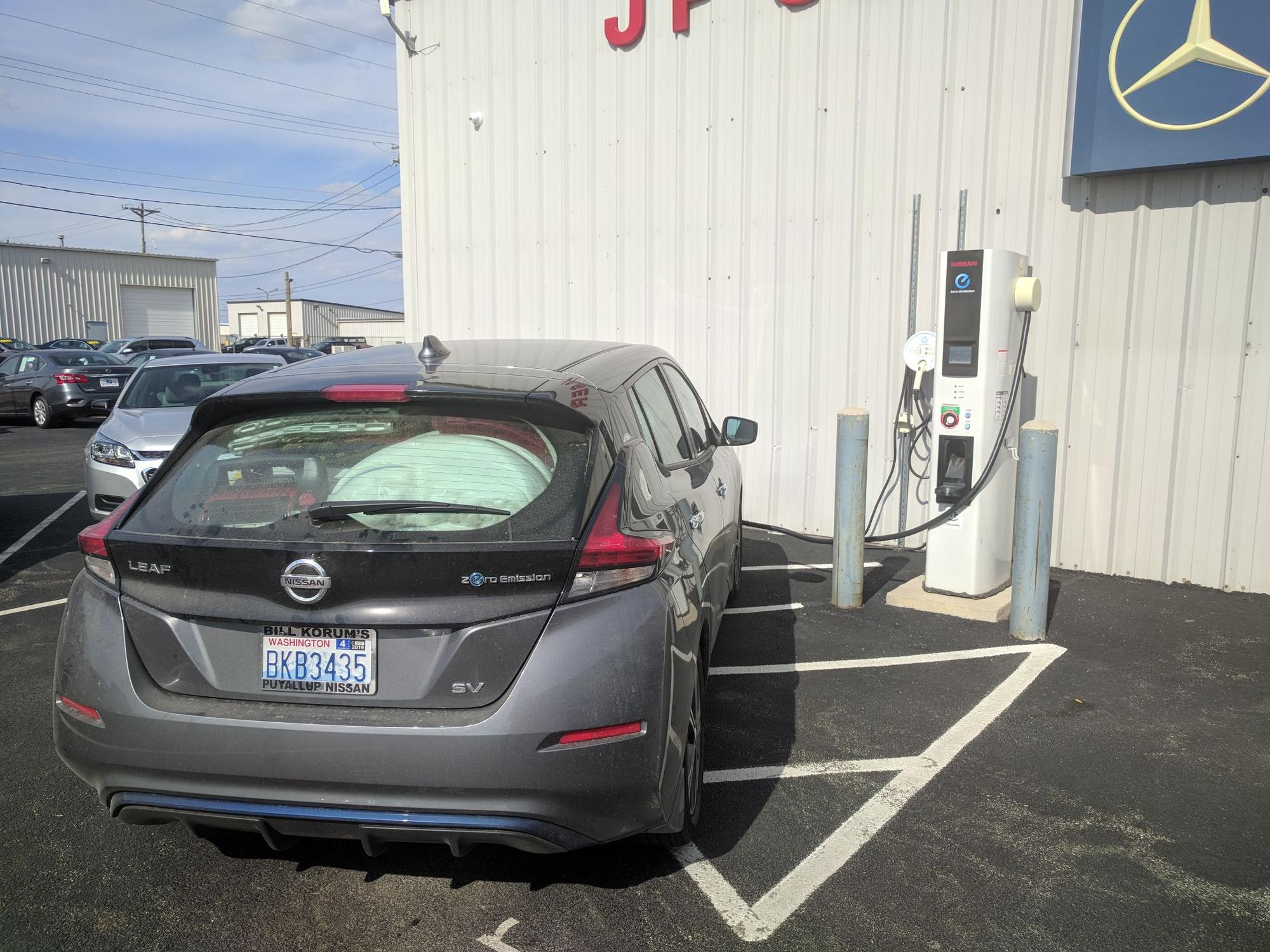 JP Motors Peru, IL EV Station